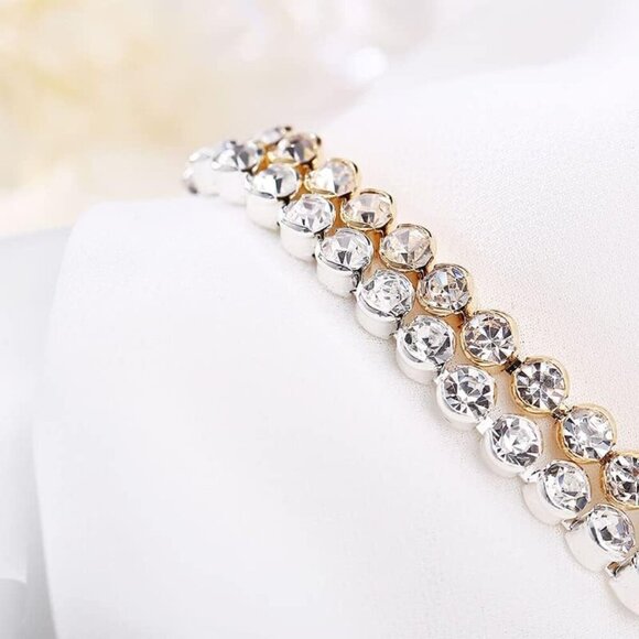 Shiny Cubic Zirconia Tennis Bracelet in Gold Plated Silver for Fashionable Women - Picture 4 of 5
